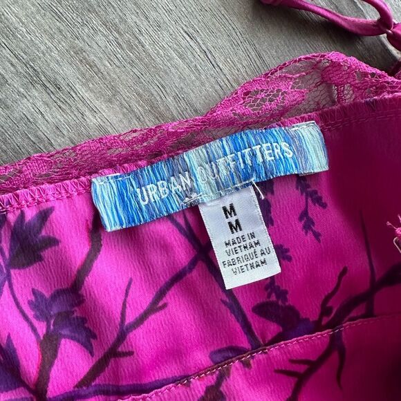 NWT Urban Outfitters Audrey Lace Floral Midi Slip Dress Medium - Picture 3 of 7